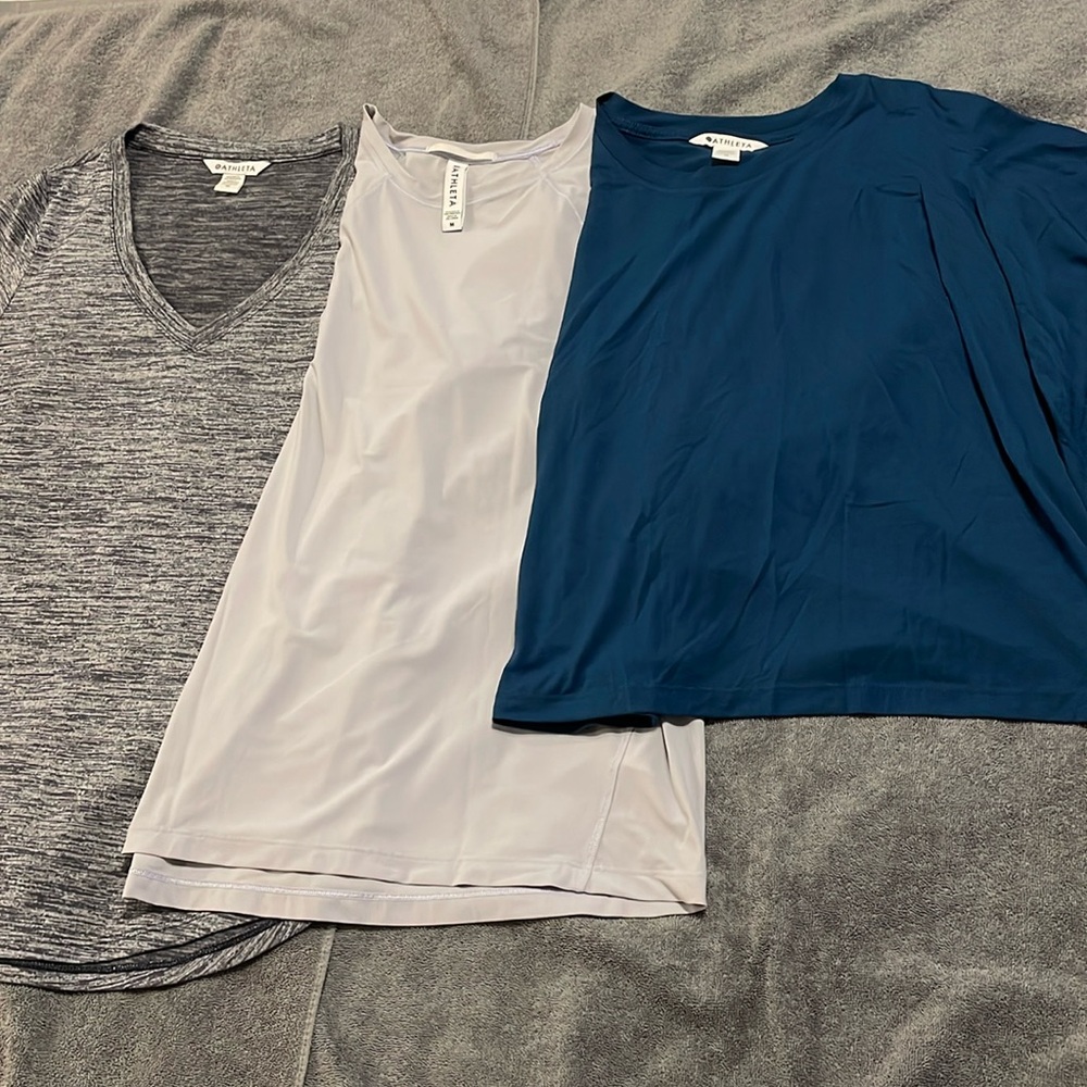 ATHLETA set of 3 women’s active t-shirts: charcoal, lavender, aquamarine Sz Med